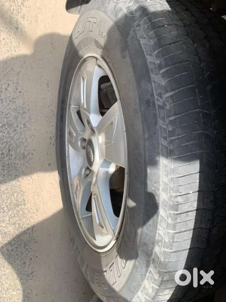 Mahindra Xuv500 2013 Diesel 75000 Km Driven