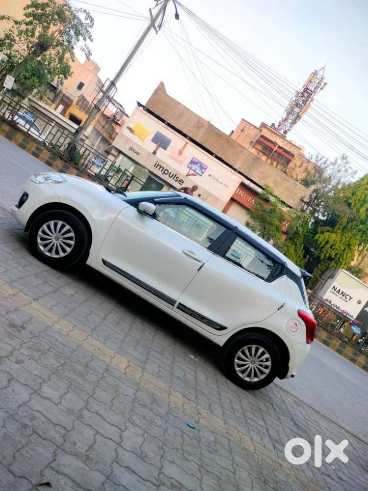 Maruti Suzuki Swift Vxi Optional, 2022, Petrol