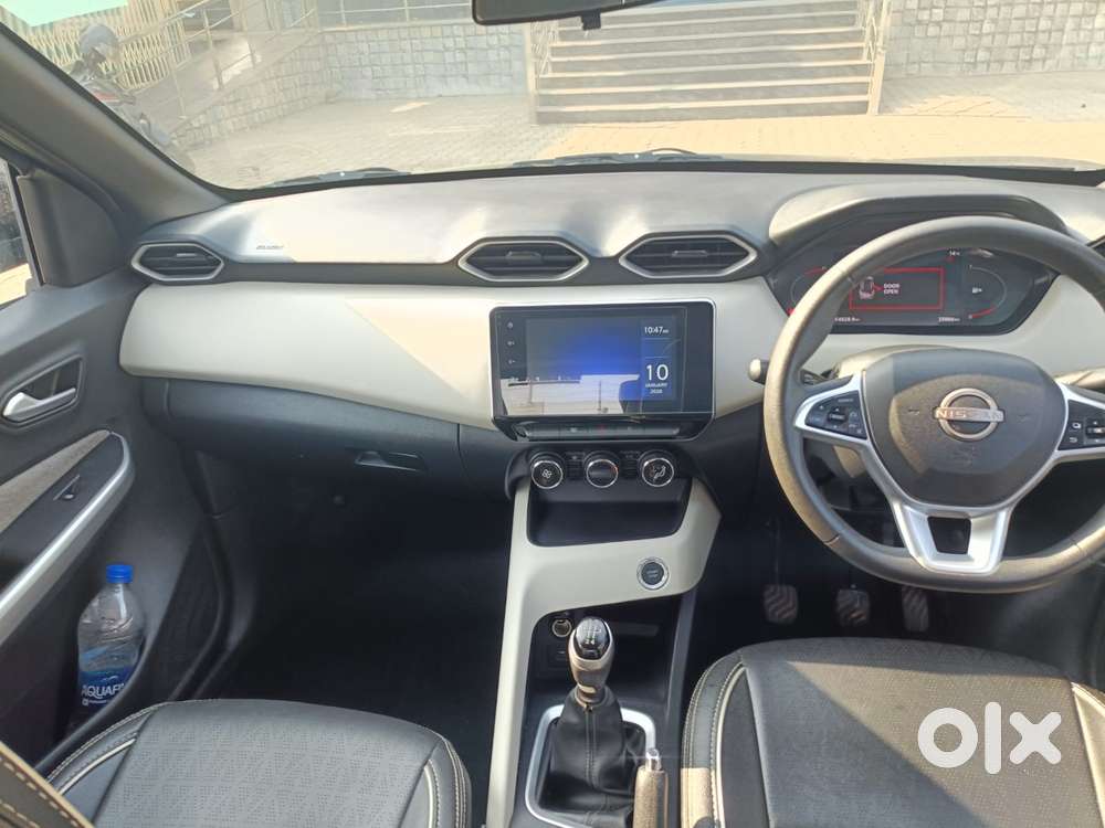 Nissan Magnite 1.0 Xv, 2023, Petrol