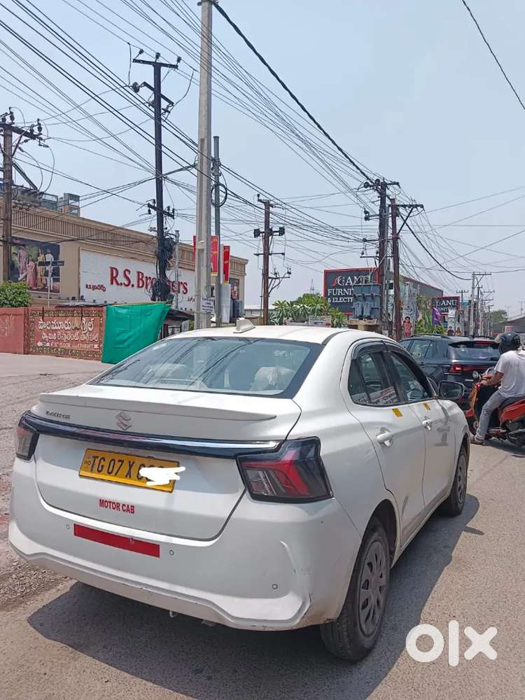 Maruti Suzuki Dzire 2025 Cng & Hybrids 21800 Km Driven