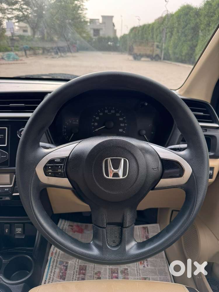 Honda Amaze 2017 Petrol 52000 Km Driven