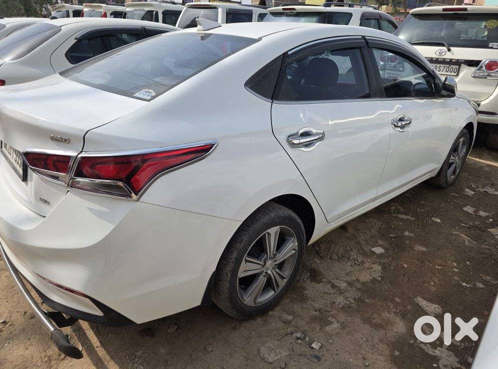 Hyundai Verna Hyundai-verna-crdi-1.6-sx-option, 2018