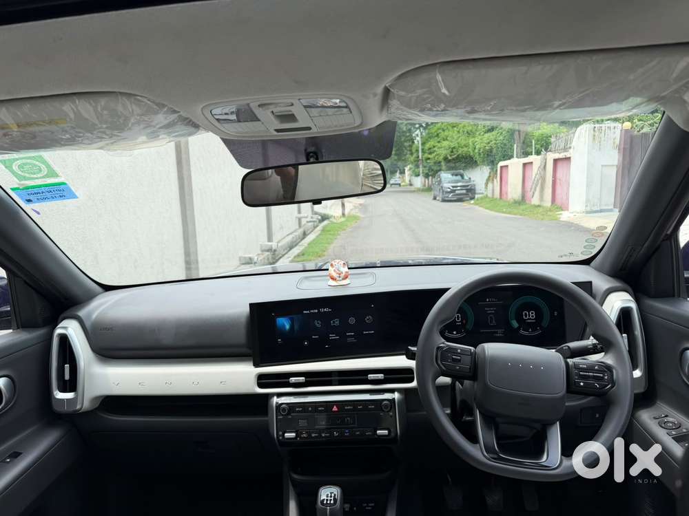 Hyundai Venue Sx Mt, 2025, Petrol