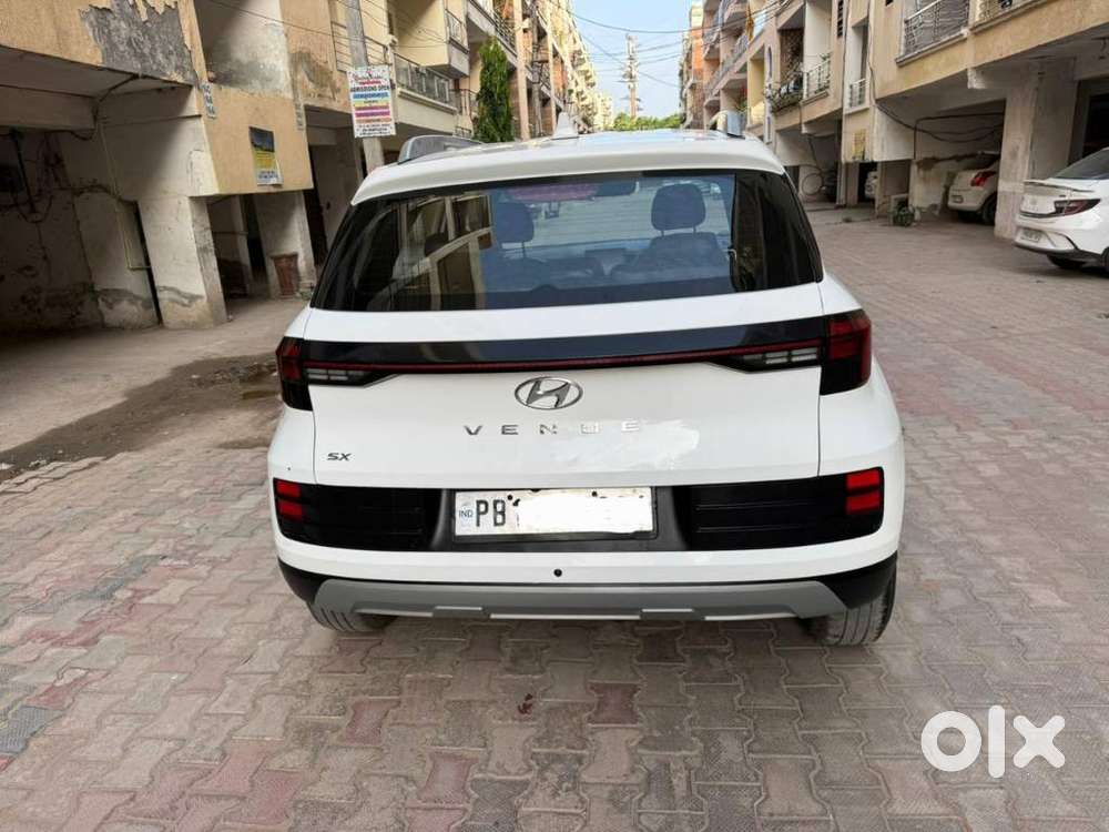 Hyundai Venue, 2024, Petrol