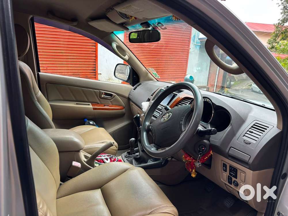 Toyota Fortuner Diesel 2011