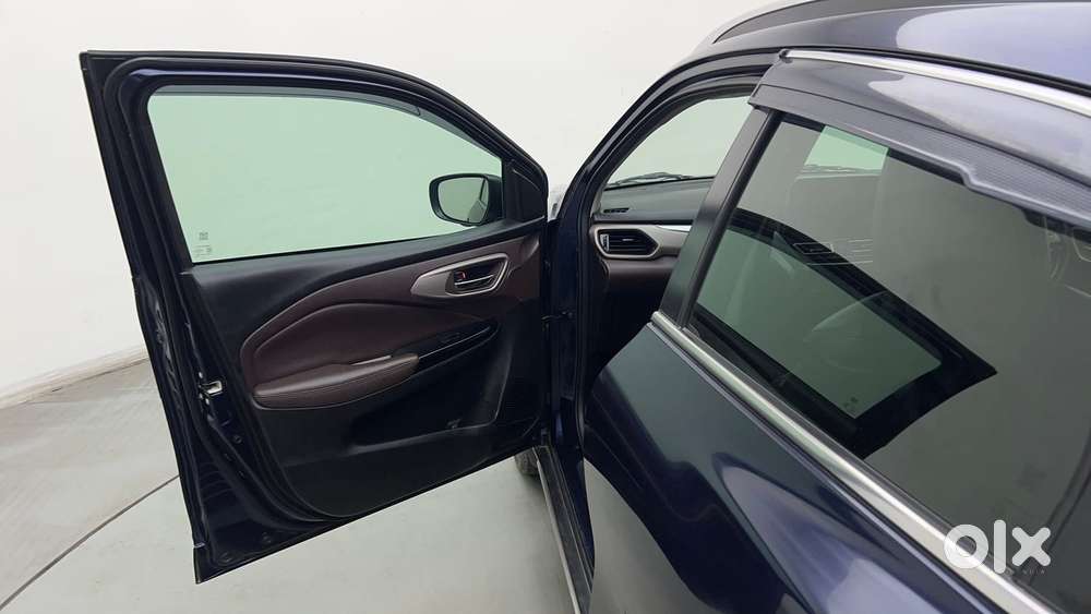 Maruti Suzuki Fronx Alpha 1.0l Turbo 6 At, 2023, Petrol