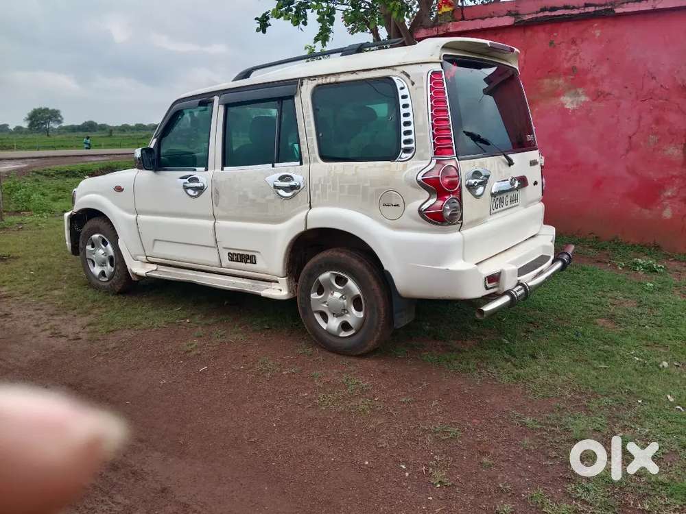 Mahindra Scorpio 2012 Diesel Manual Third Owner