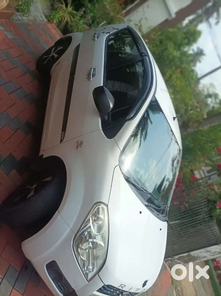 Good Condition, Single Owner, Tyre 70%.