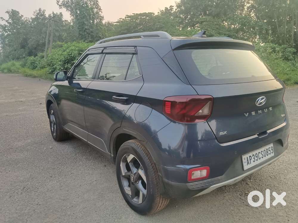 Hyundai Venue, 2021, Petrol