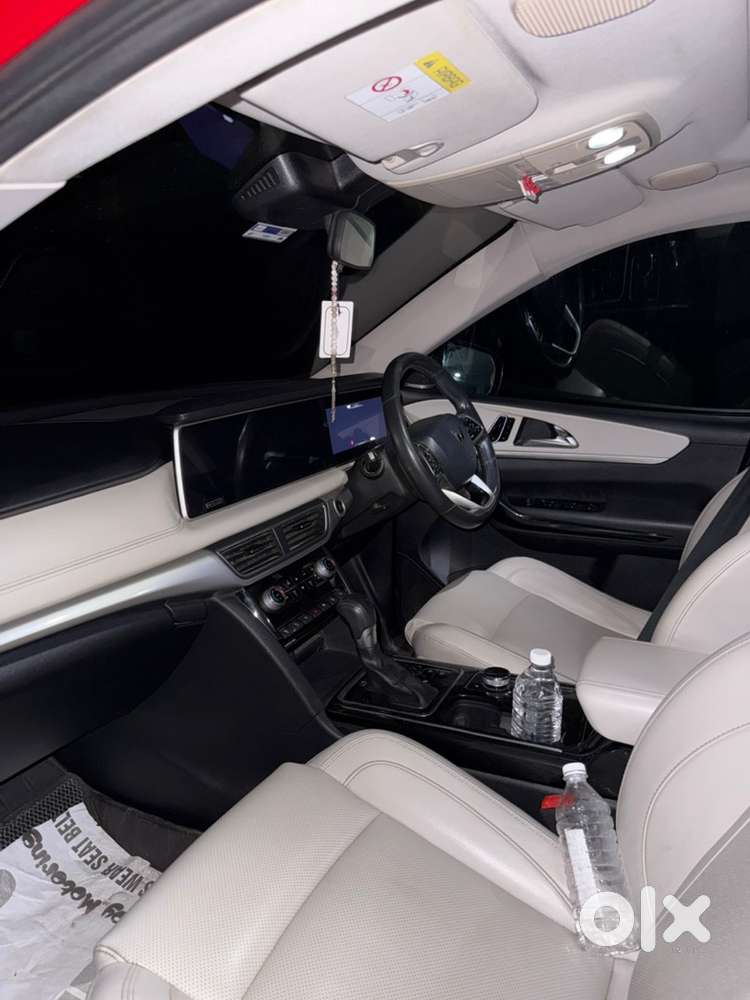 Mahindra Xuv700 Ax7l Diesel Automatic (2022)