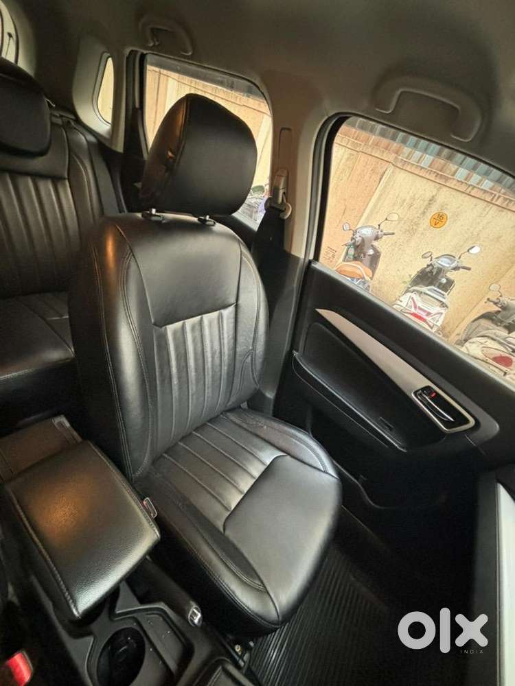 Brezza Diesel Top End Automatic, With Premium Black Interiors