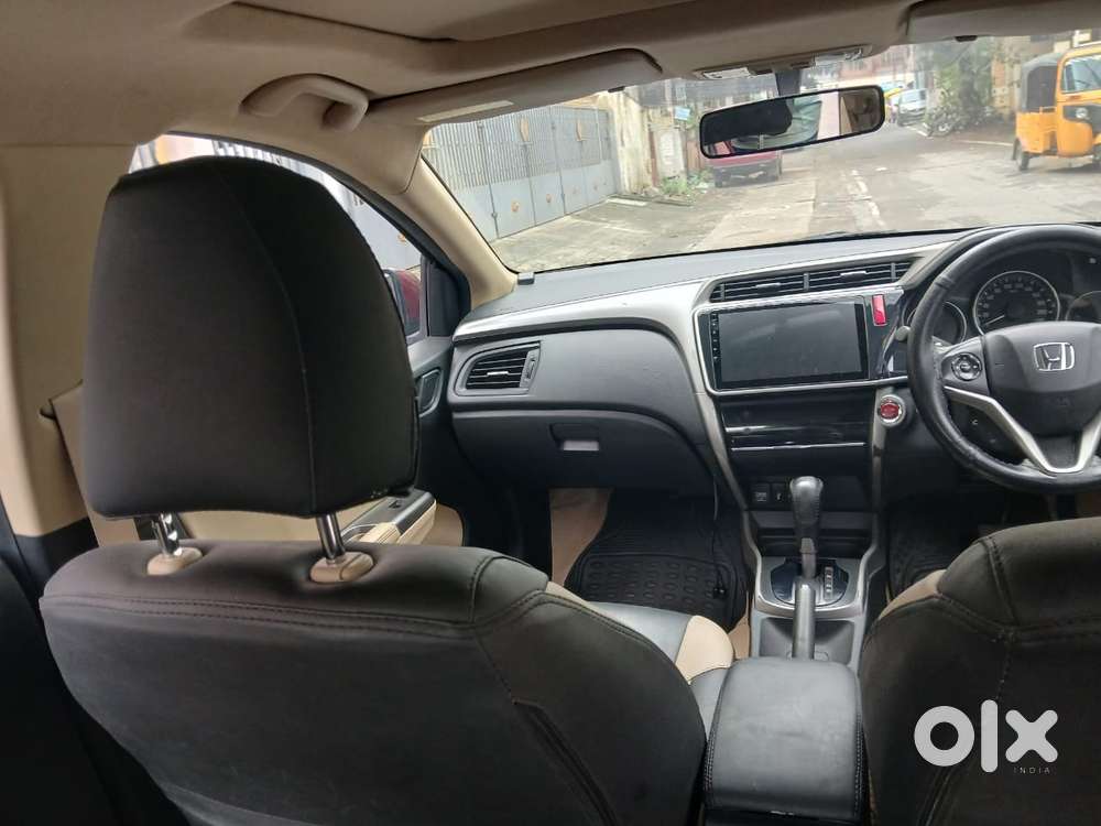 Honda City V At Sunroof I-vtec, 2016, Petrol