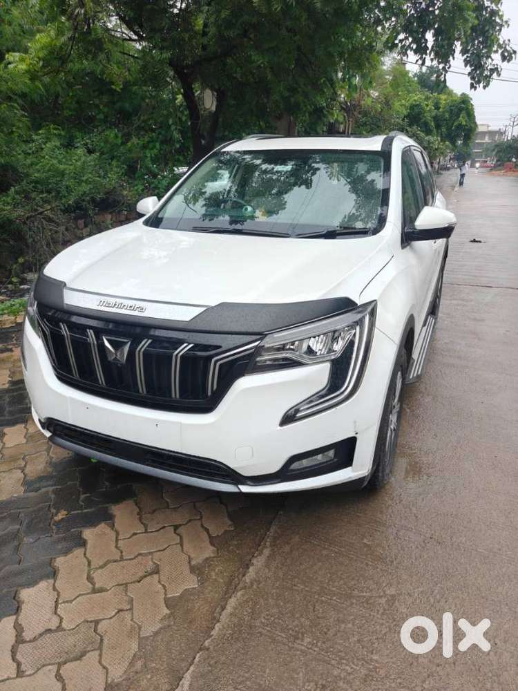 Mahindra Xuv700 2.2 Ax 7 Diesel At Str, 2022, Diesel