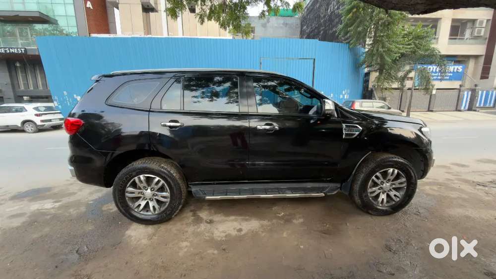 Ford Endeavour Titanium 2018