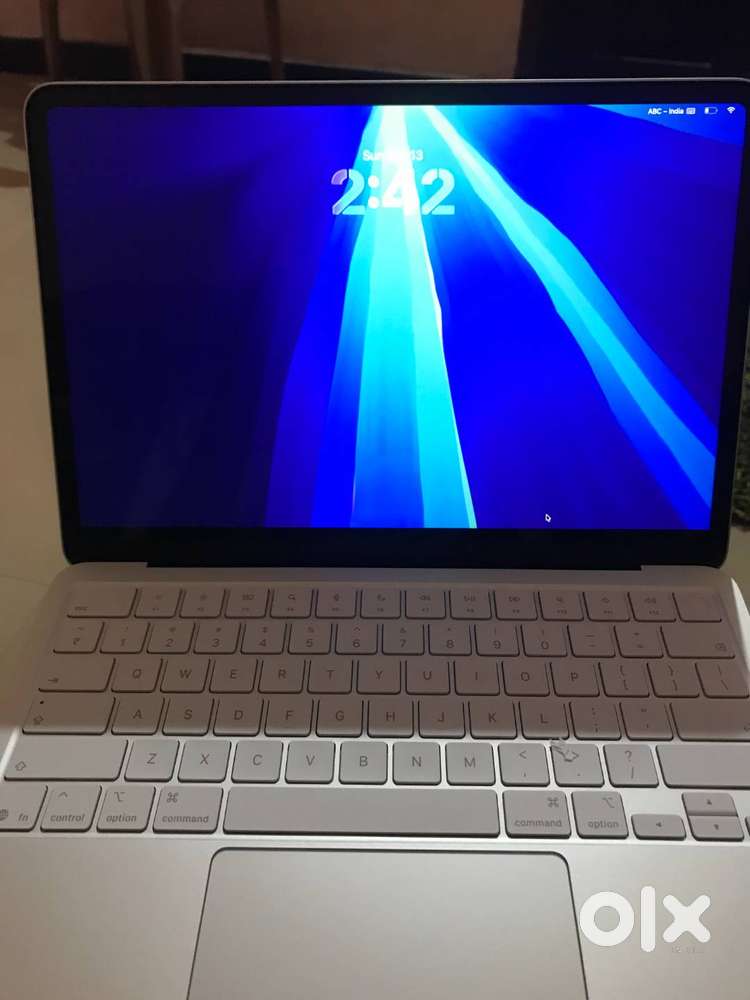 Macbook neo 512gb, silver