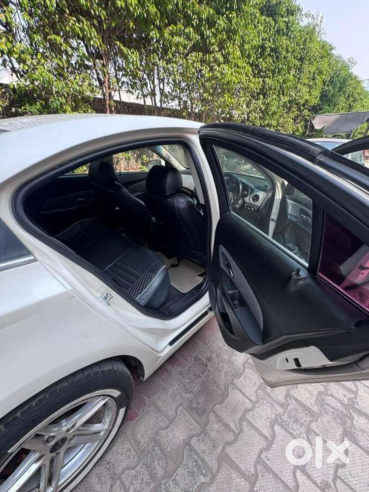 Chevrolet Cruze 2011 Diesel Well Maintained