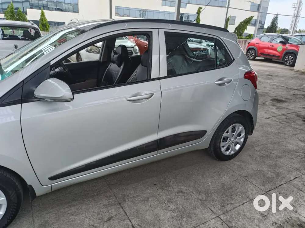 Hyundai Grandi10 2015