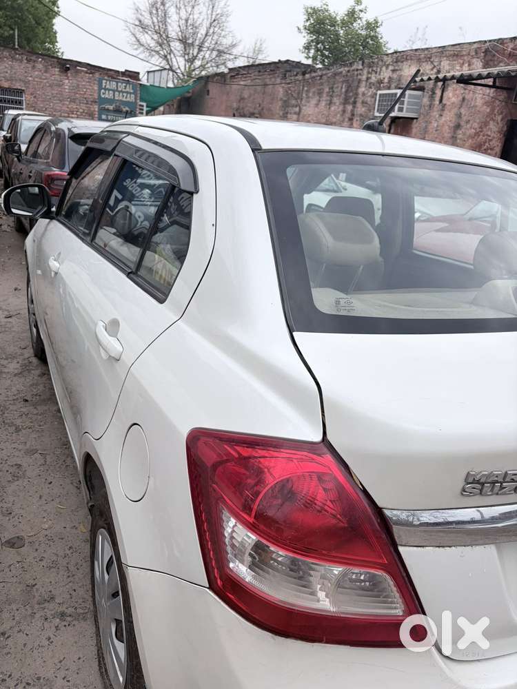 Maruti Suzuki Dzire 1.2 Vxi, 2014, Petrol