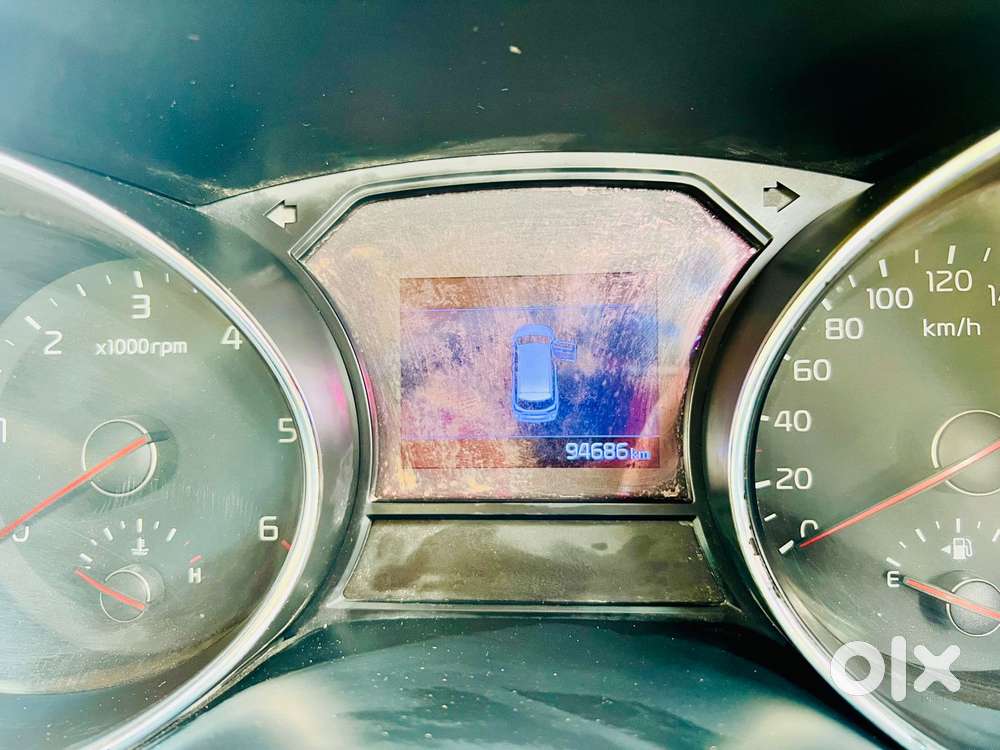 Kia Carnival Premium, 2021, Diesel