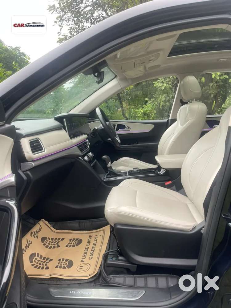 Mahindra Xuv700 2.2 Ax 7 Diesel At Luxury Pack Str Awd, 2023, Diesel