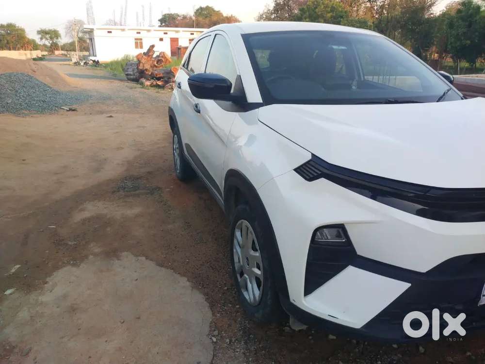 Nexon 1 Hand Car
