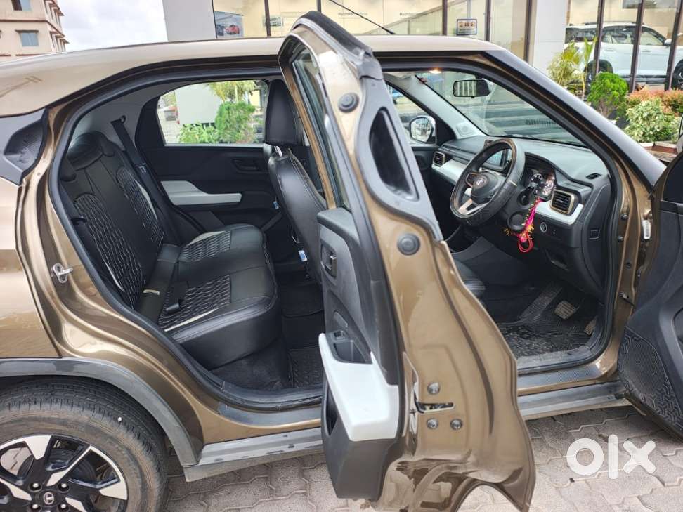 Tata Punch Accomplished Dazzle Amt Sunroof, 2023, Petrol