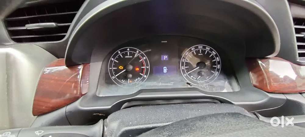 Toyota Innova Crysta 2017 Petrol Automatic 81000 Km Driven