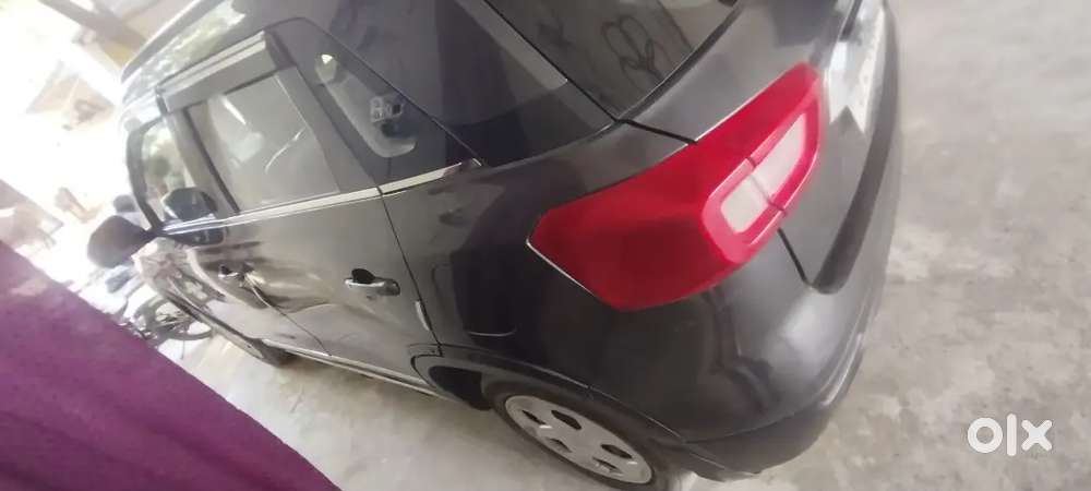 Maruti Suzuki Breeza Lxi Price 580000