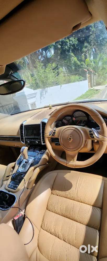 Porshe Cayenne Car Well Maintained