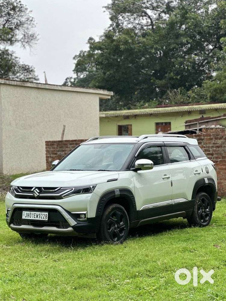 Maruti Suzuki Brezza 1.5 Zxi At Smart Hybrid Dual Tone, 2022, Petrol