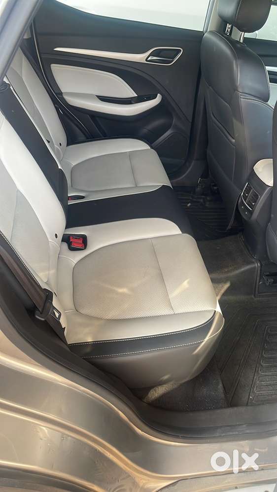 Mg Astor 2022 Petrol 24000 Km Driven