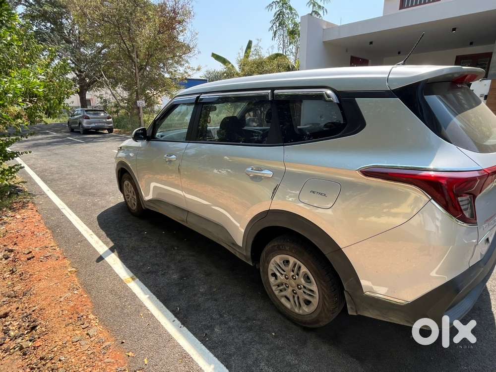Kia Carens Petrol 2022