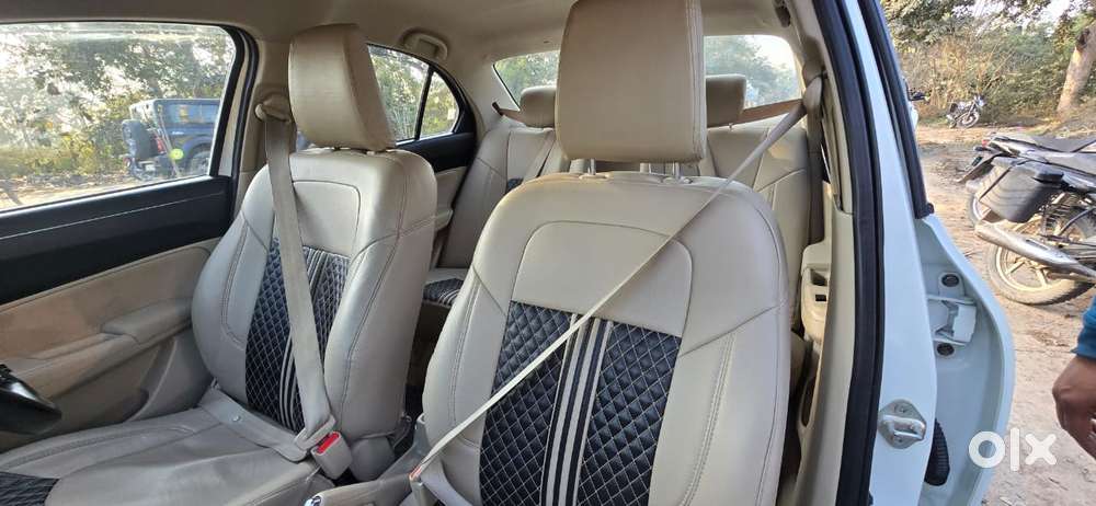 Maruti Suzuki Dzire 1.2 Vxi, 2023, Petrol