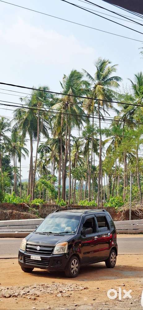 Ac On  Power Windows 2 Doors Power Staring Black Color