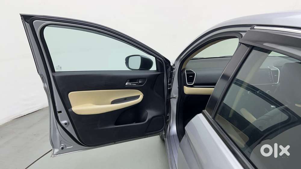 Honda City I-vtec V, 2022, Petrol