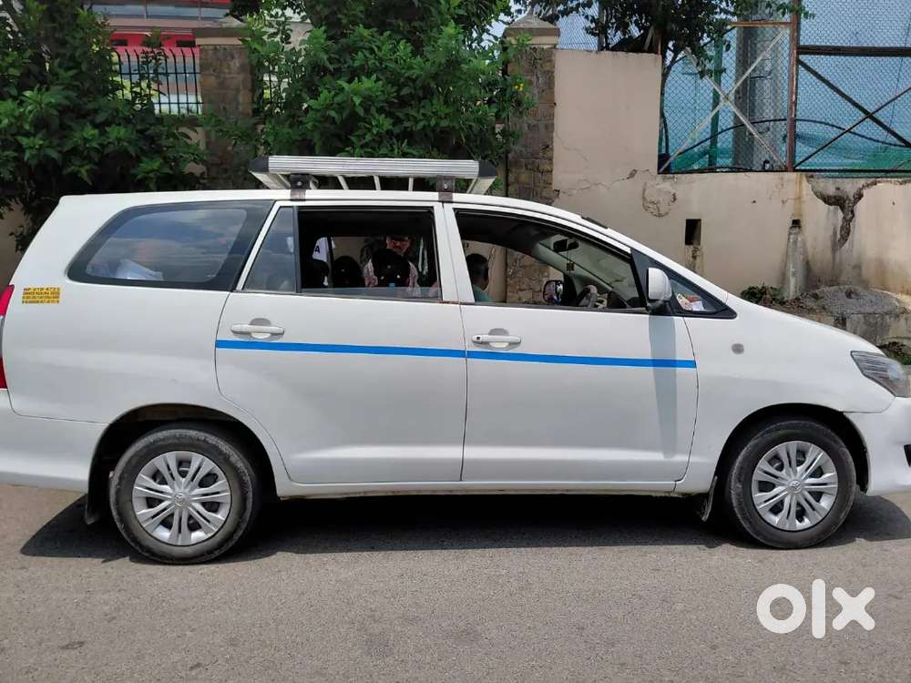 Toyota Innova 2014 Diesel 350000 Km Driven