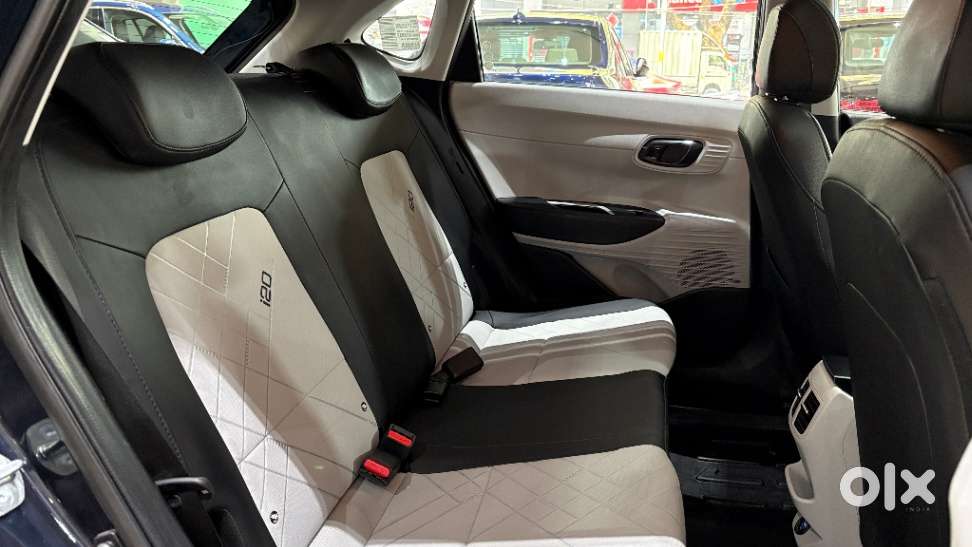 Hyundai I20 Asta (o) 1.2 Ivt, 2025, Petrol