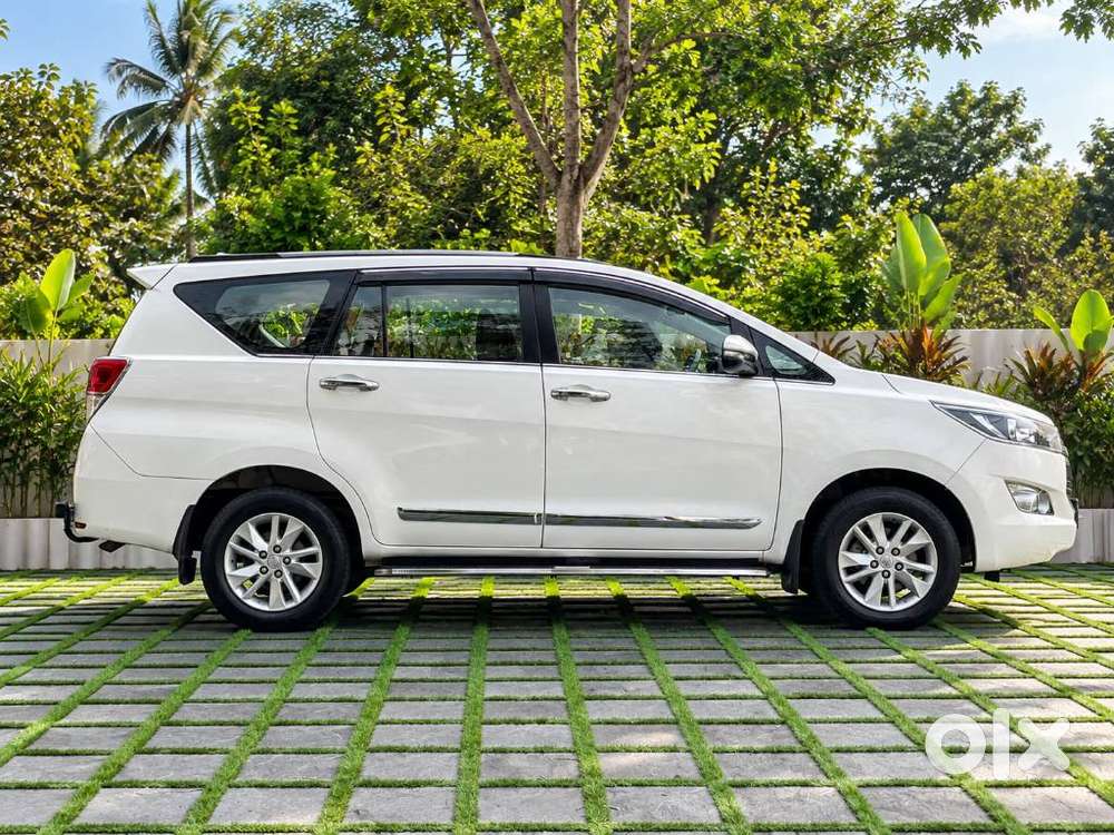Toyota Innova Crysta 2.4 Gx Mt, 2020, Diesel