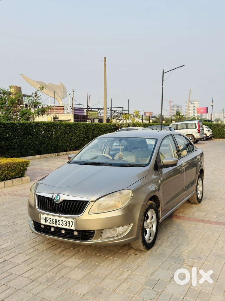 Skoda Rapid Elegance 1.6 Tdi Cr Manual, 2012, Diesel