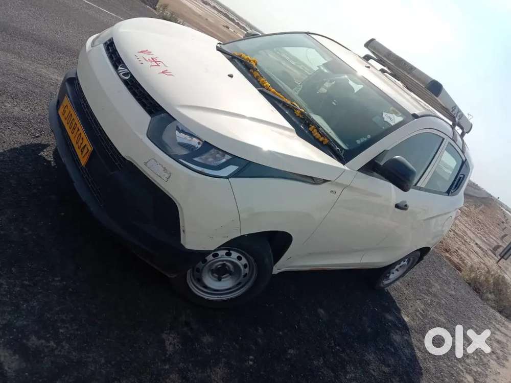 Mahindra Kuv 100 2019