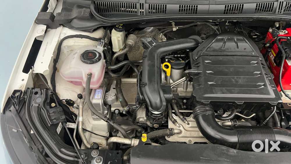 Skoda Slavia Style 1.0l Tsi At, 2022, Petrol