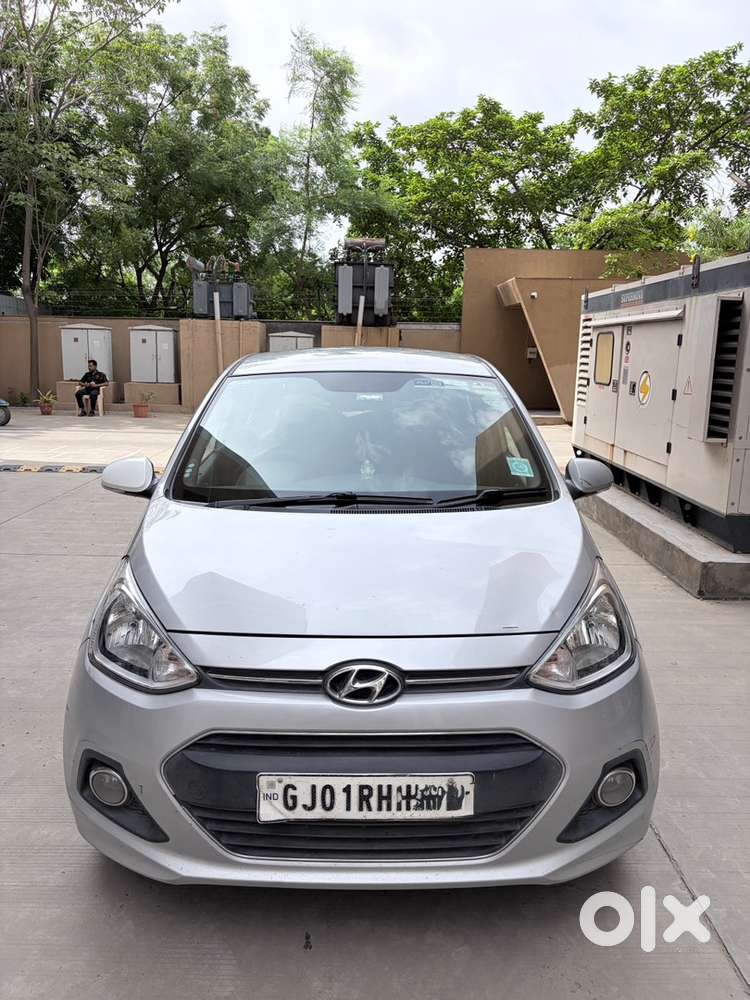 Hyundai Xcent Petrol Manual 2014