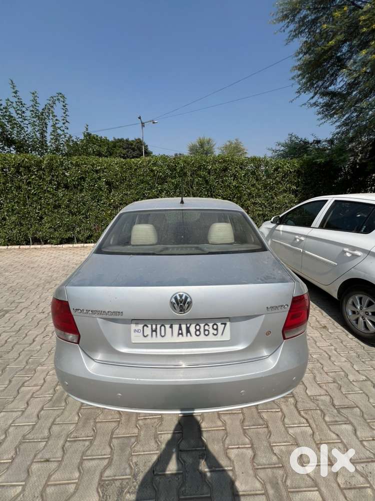 Volkswagen Vento Petrol Manual 2011