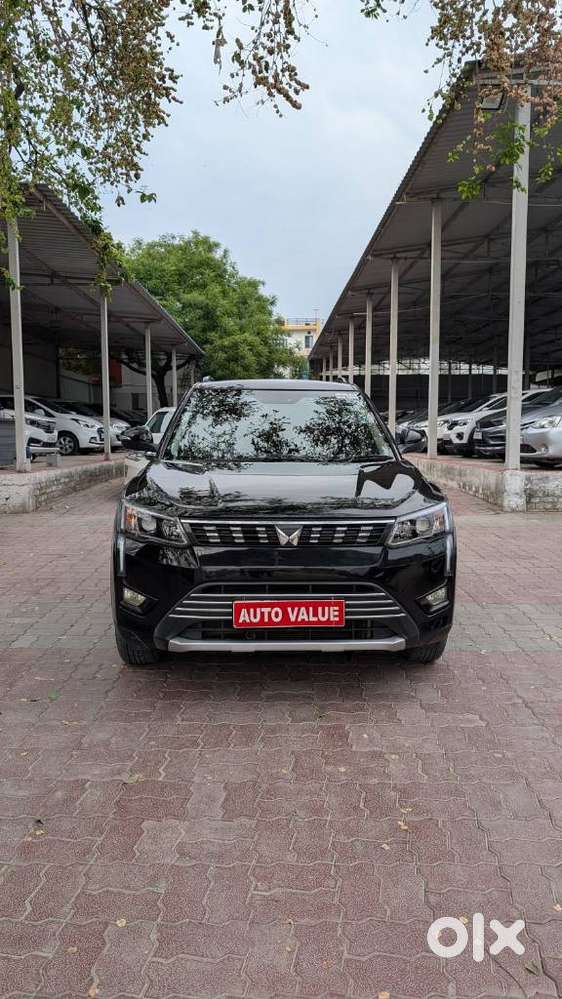 Mahindra Xuv300 W8 Diesel, 2023, Diesel