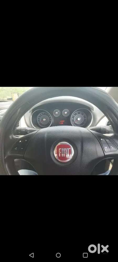 Fiat Punto 2015 Petrol 75500 Km Driven
