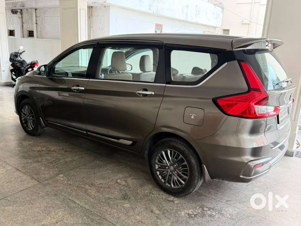 Maruti Suzuki Ertiga Zxi+ Petrol - Excellent Condition