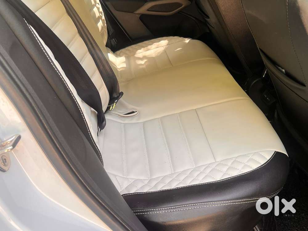 Skoda Kylaq Signature At, 2025, Petrol