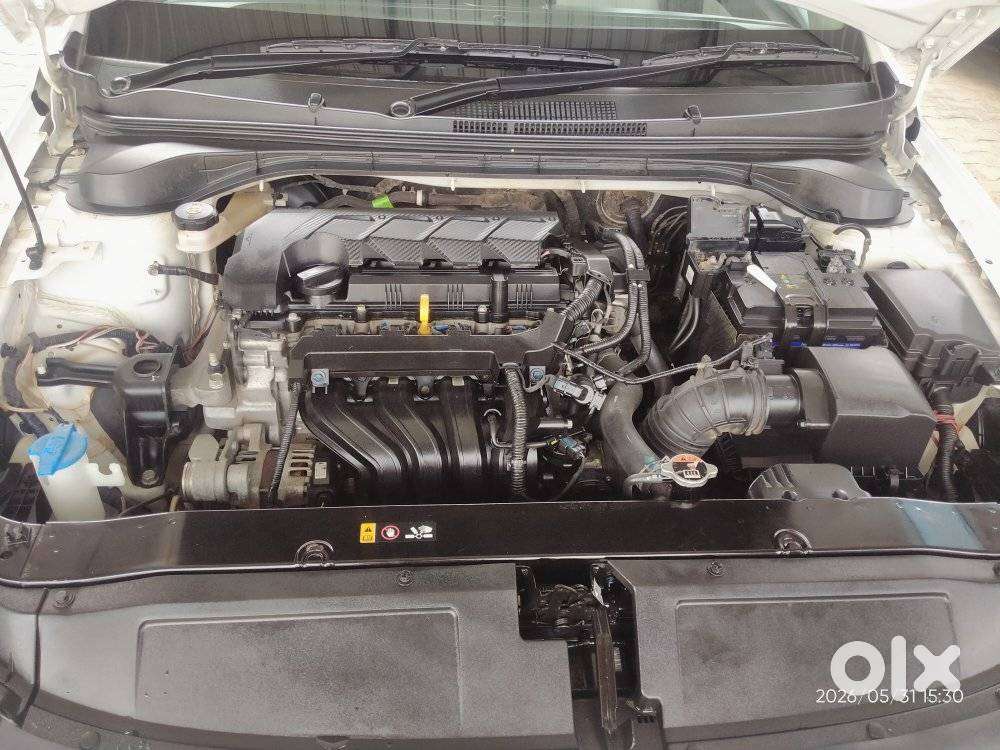 Hyundai Verna 1.5 Mpi Mt Sx (o), 2023, Petrol