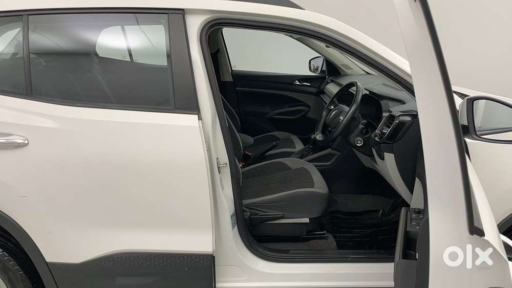 Skoda Kylaq Signature Plus At, 2025, Petrol