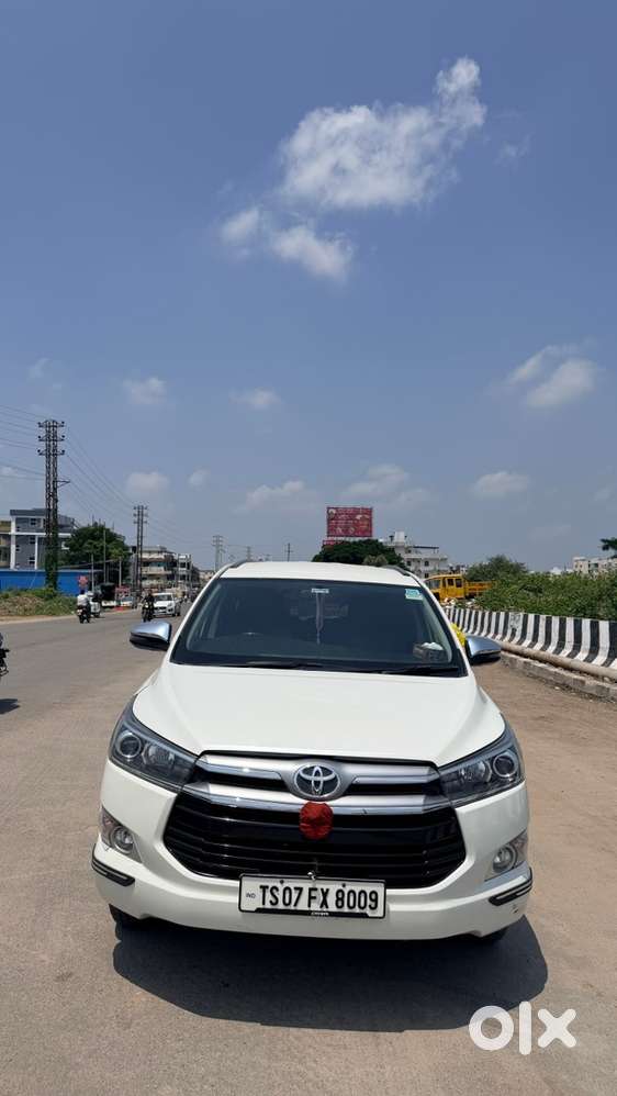 Toyota Innova Crysta 2017